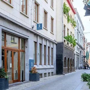 4* Lägenhetshotell B-aparthotel Grand Place