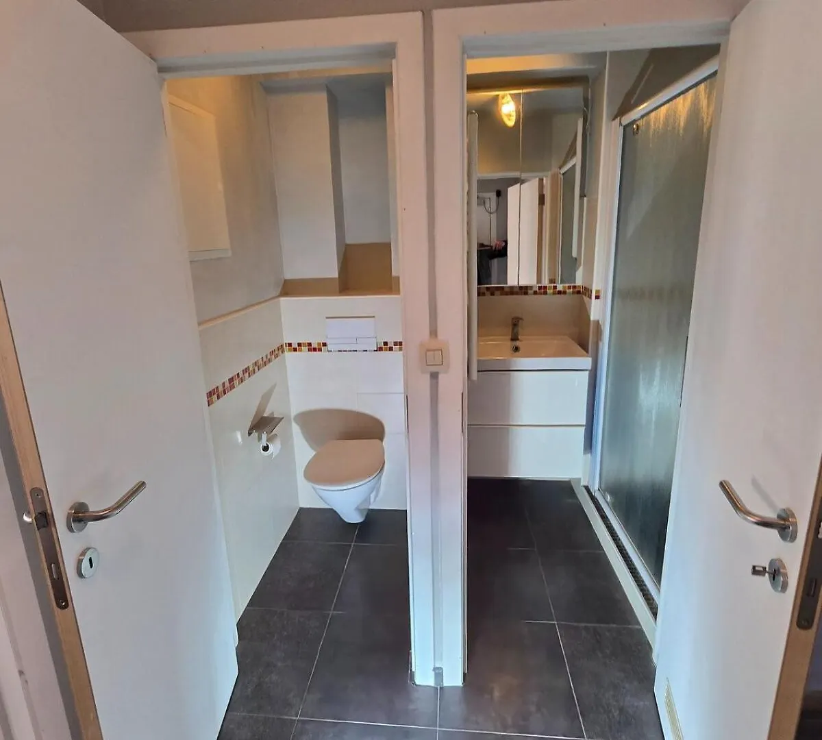 Splendid 2-Bedroom Apartment In Etterbeek Брюссель